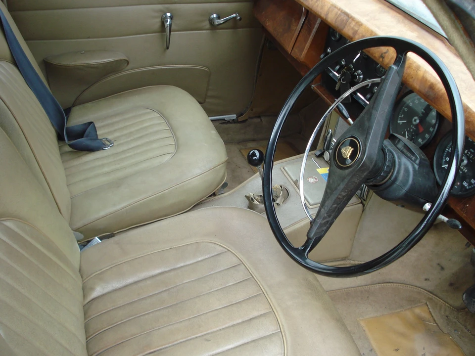 1968 Jaguar Mark II - Image 2 of 4