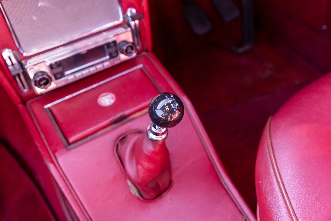 1968 Jaguar Mark II - Image 8 of 30