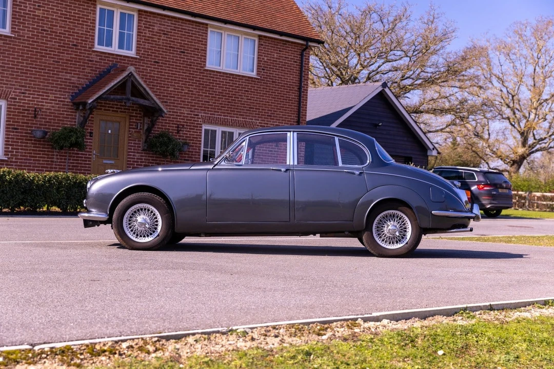 1968 Jaguar Mark II - Image 10 of 30