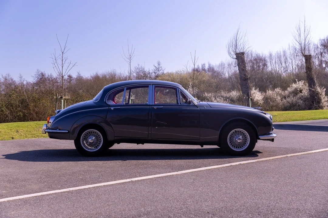 1968 Jaguar Mark II - Image 9 of 30