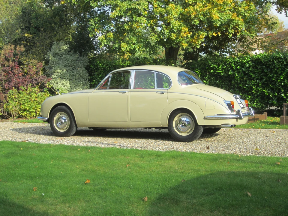 1968 Jaguar Mark II - Image 6 of 20