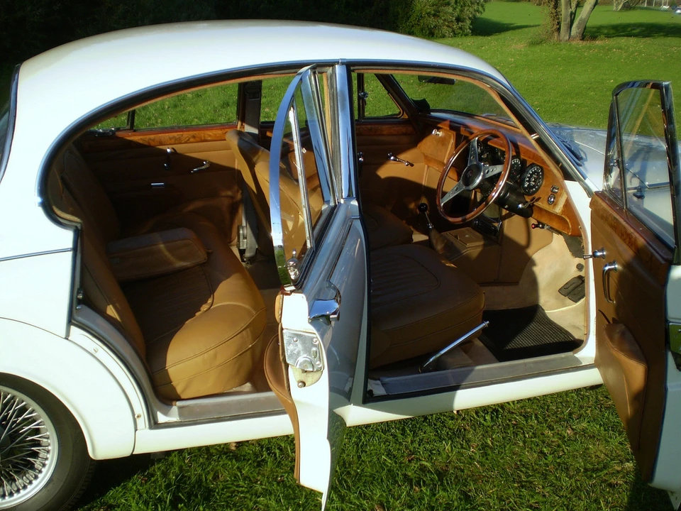 1968 Jaguar Mark II - Image 4 of 6