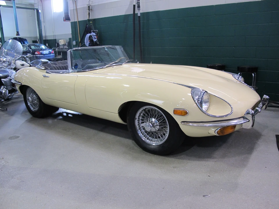 1968 Jaguar E-Type Series 2 - Image 5 of 5