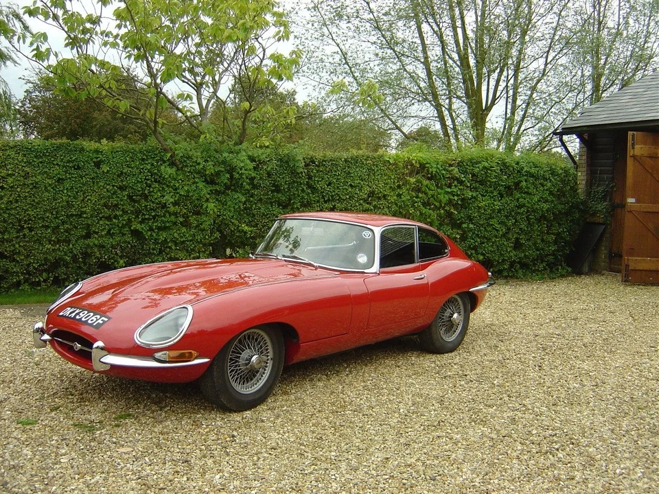 1968 Jaguar E-Type Series 1 - Image 2 of 5