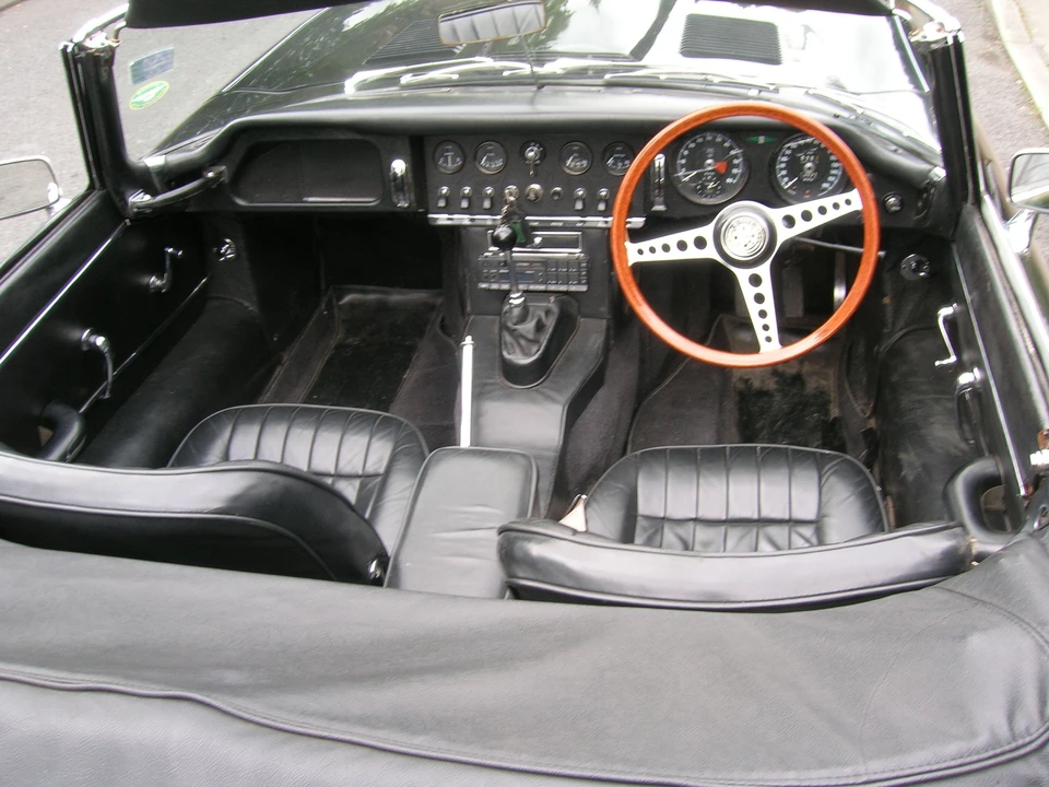 1968 Jaguar E-Type Series 2 - Image 2 of 2