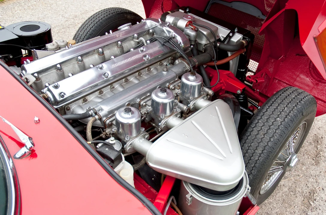 1968 Jaguar E-Type Series 1 - Image 6 of 6