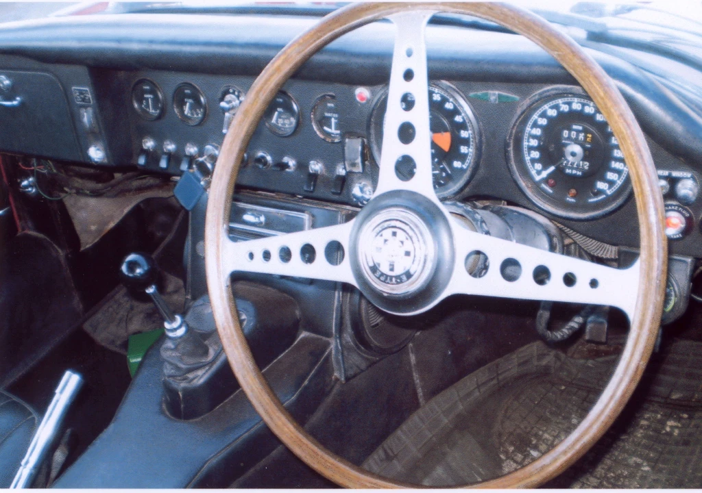 1968 Jaguar E-Type Series 1 2+2 - Image 2 of 4