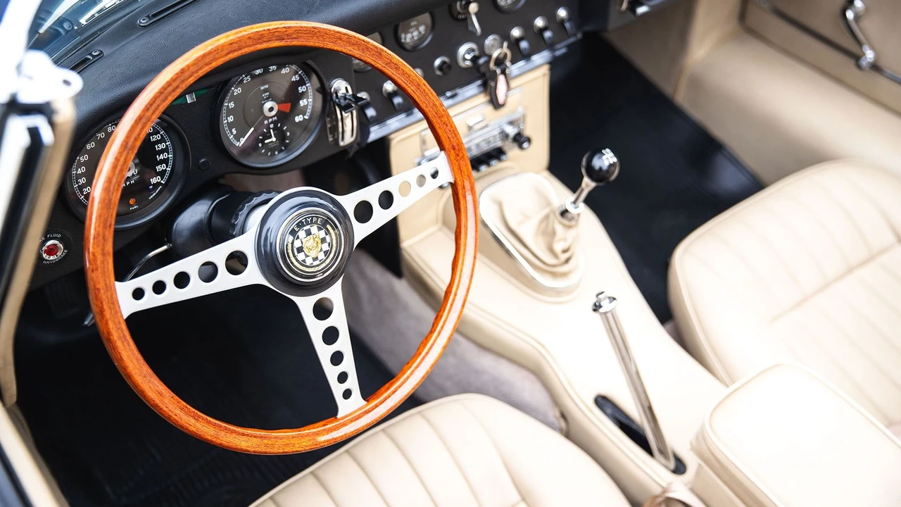 1968 Jaguar E-Type Series 1 - Image 13 of 31