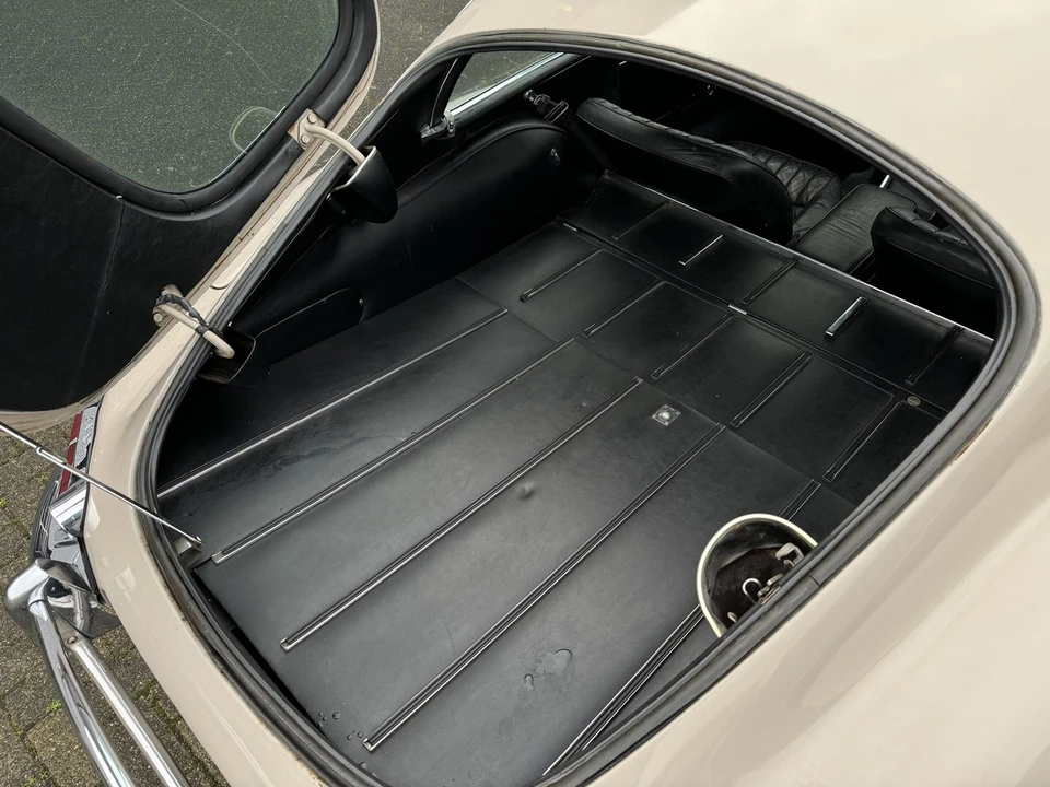 1968 Jaguar E-Type Series 1 - Image 24 of 30