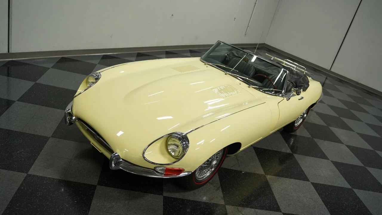 1968 Jaguar E-Type Series 1 - Image 18 of 21