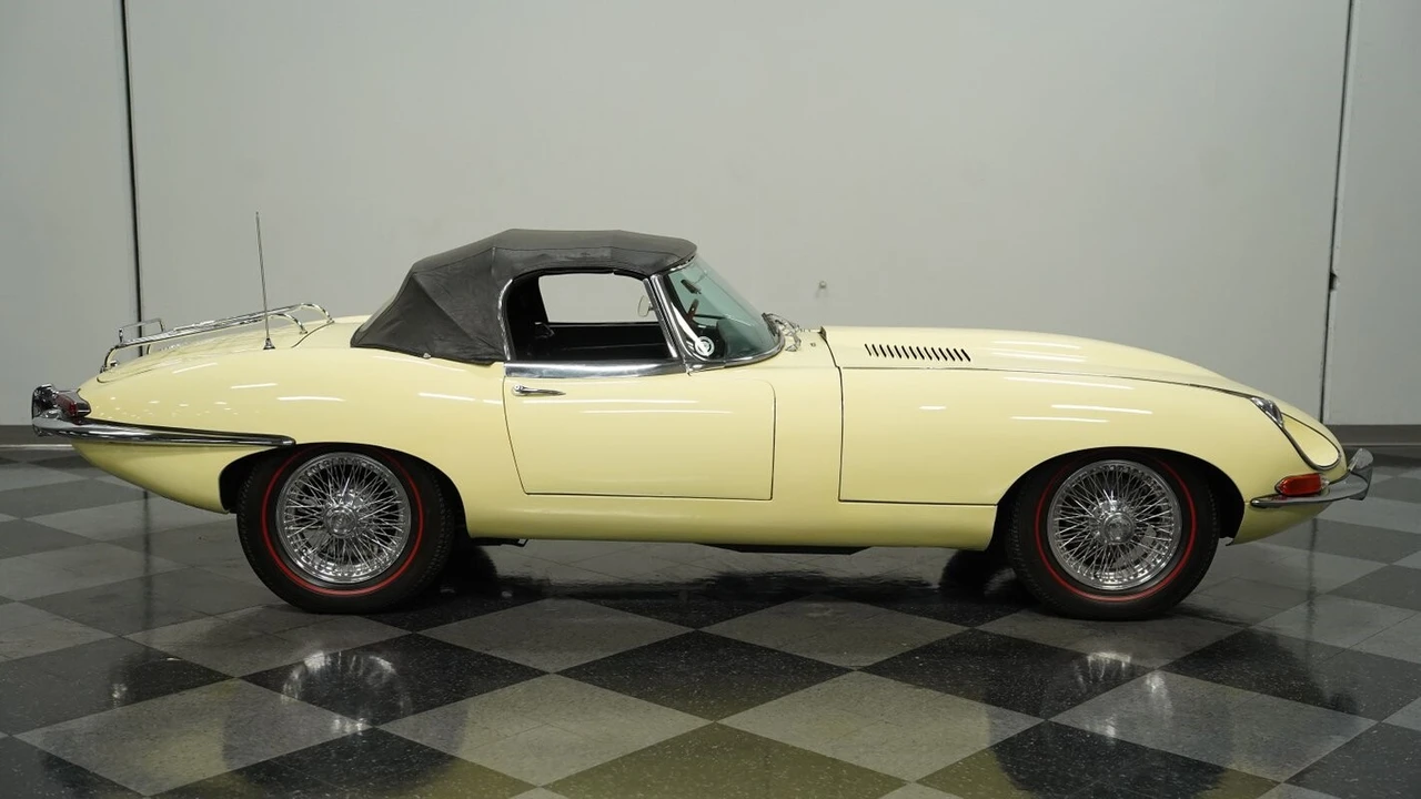 1968 Jaguar E-Type Series 1 - Image 13 of 21