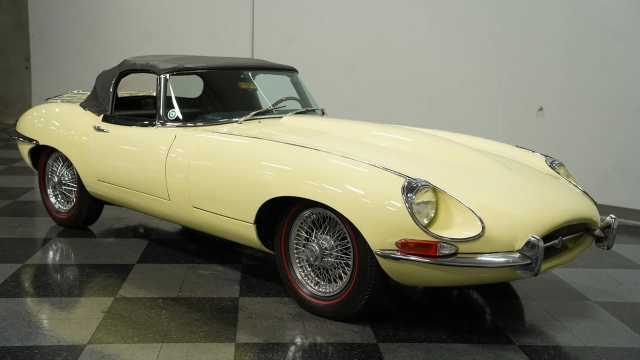 1968 Jaguar E-Type Series 1 - Image 14 of 21