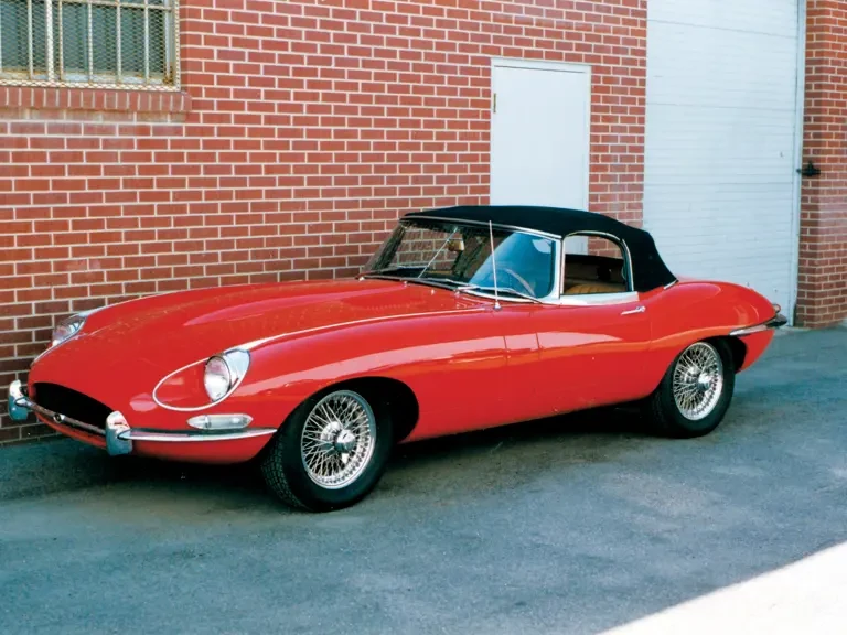 1968 Jaguar E-Type Series 2 - Image 2 of 2