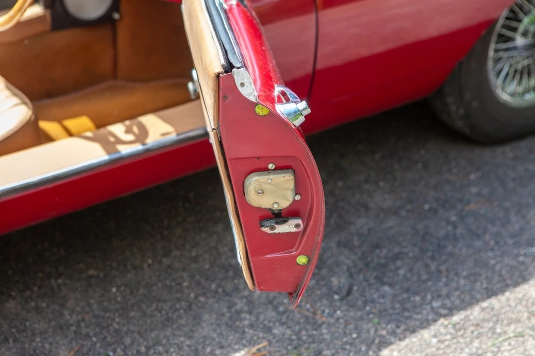 1968 Jaguar E-Type Series 2 - Image 17 of 30