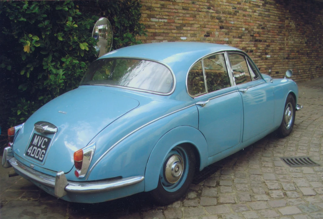 1968 Jaguar Mark II - Image 2 of 2