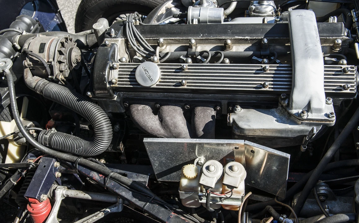 1968 Jaguar E-Type Series 2 - Image 2 of 9
