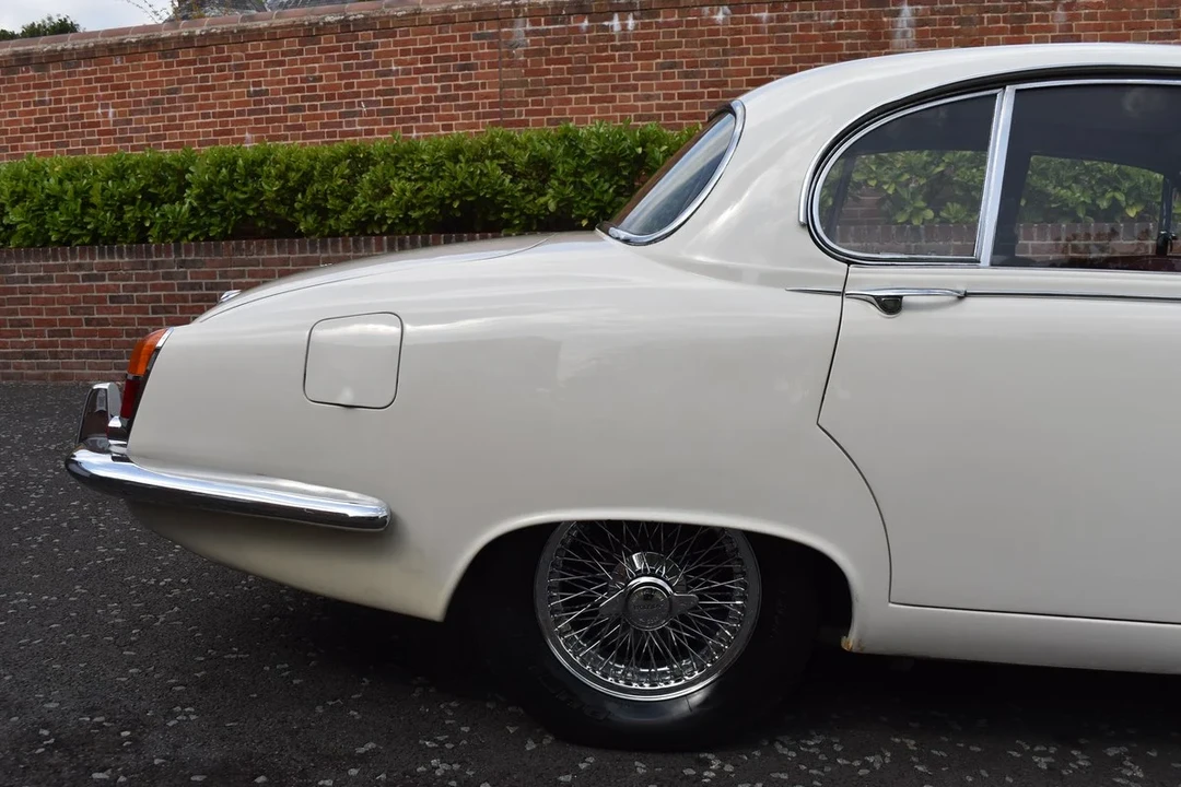 1968 Jaguar S-Type 1st Gen - Image 9 of 30