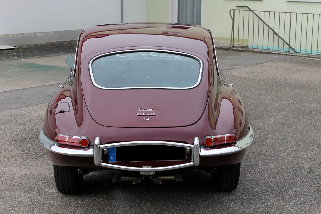 1968 Jaguar E-Type Series 1 2+2 - Image 3 of 4