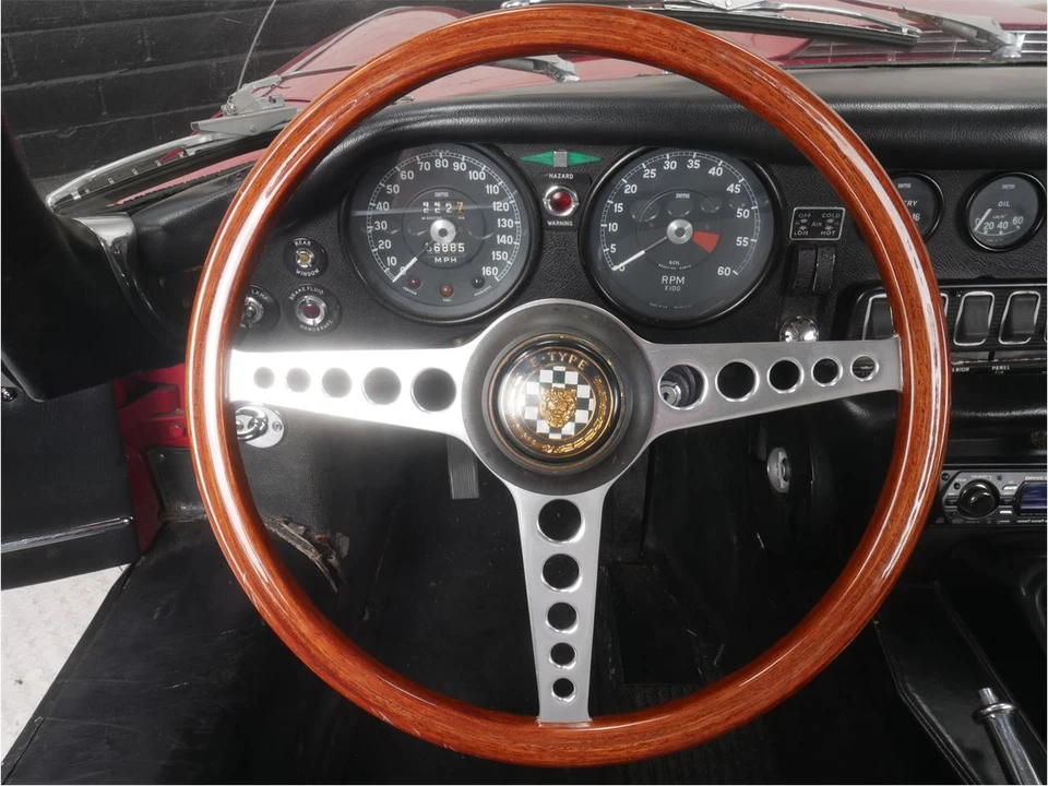1968 Jaguar XK - Image 25 of 31