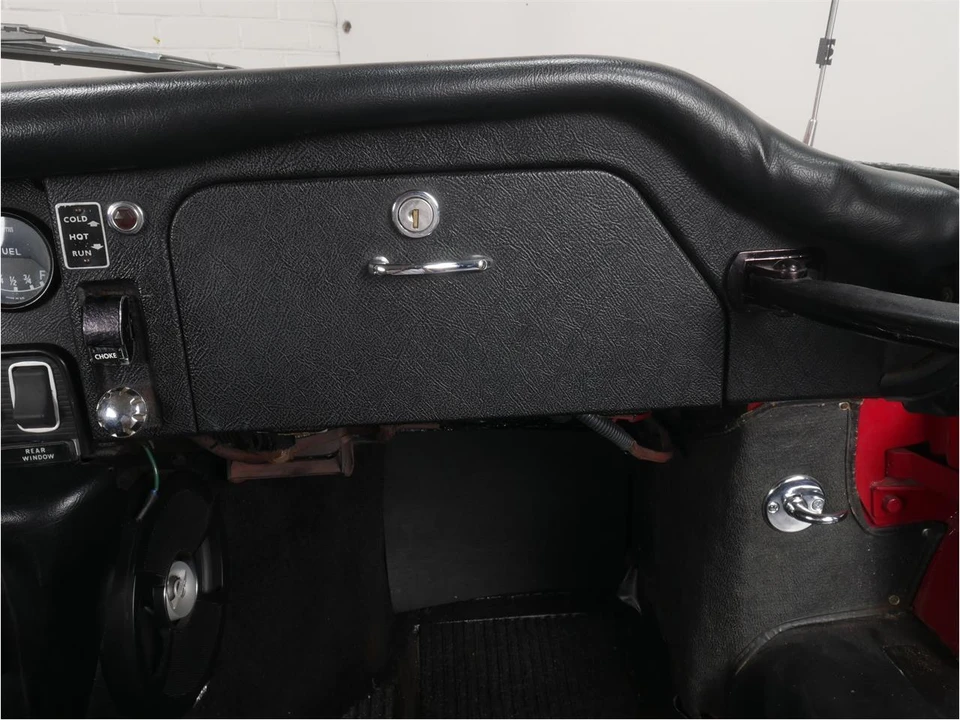 1968 Jaguar XK - Image 30 of 31