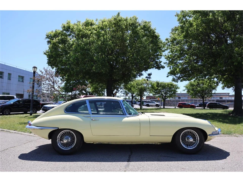 1968 Jaguar E-Type Series 1 - Image 2 of 8