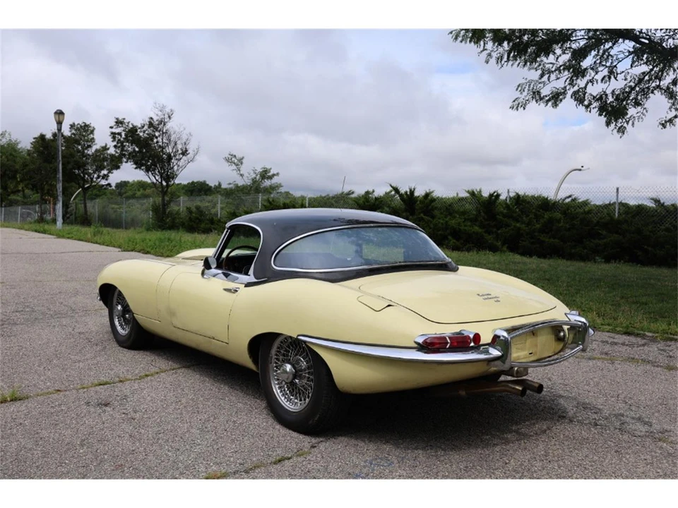 1968 Jaguar E-Type Series 1 - Image 6 of 8