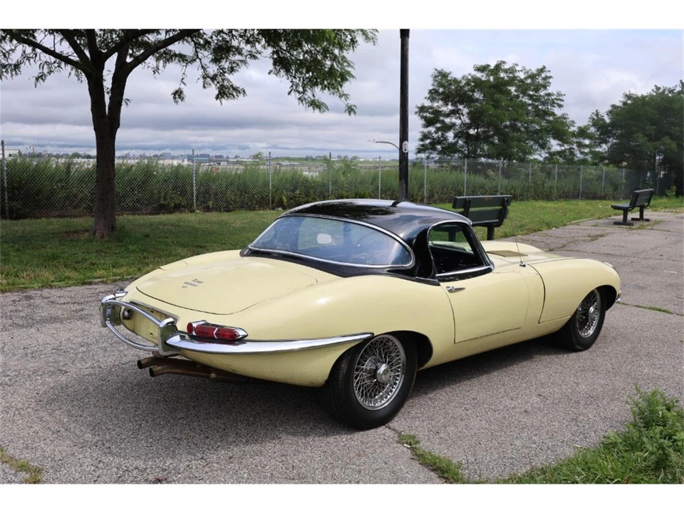 1968 Jaguar E-Type Series 1 - Image 5 of 8