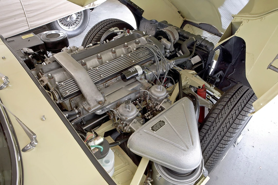 1968 Jaguar E-Type Series 1 - Image 2 of 5
