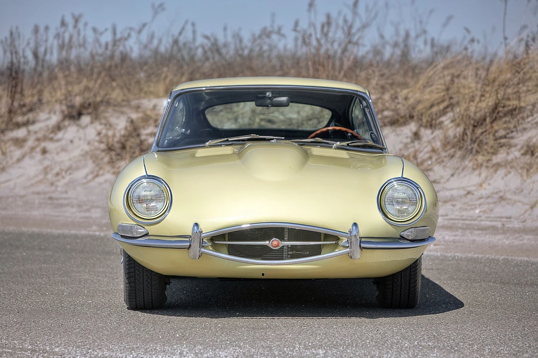 1968 Jaguar E-Type Series 1 - Image 4 of 5