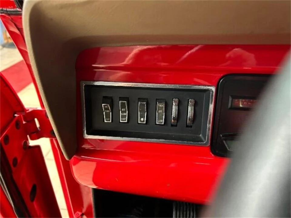 1968 Jeep Jeepster Commando - Image 14 of 21