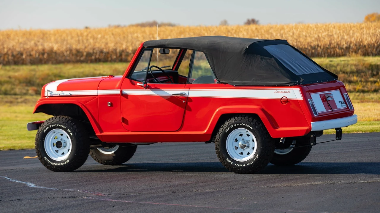1968 Jeep Jeepster Commando - Image 12 of 23