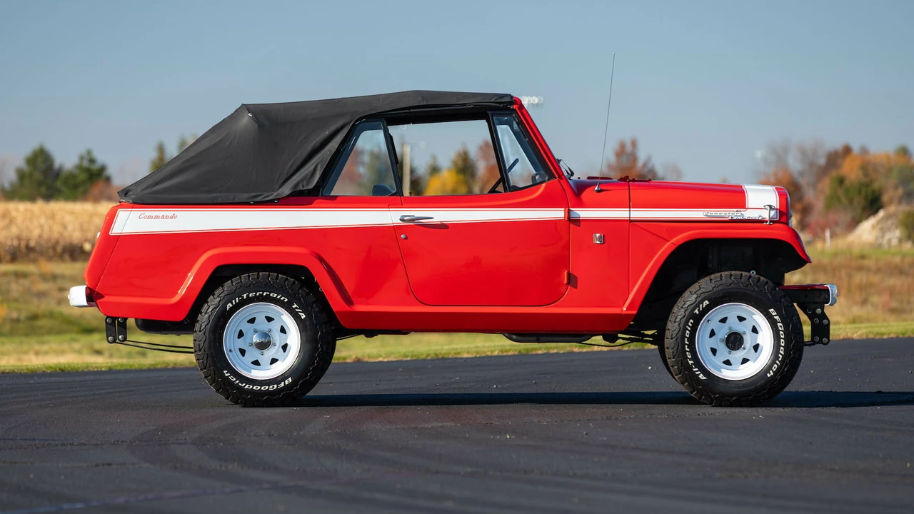 1968 Jeep Jeepster Commando - Image 2 of 23