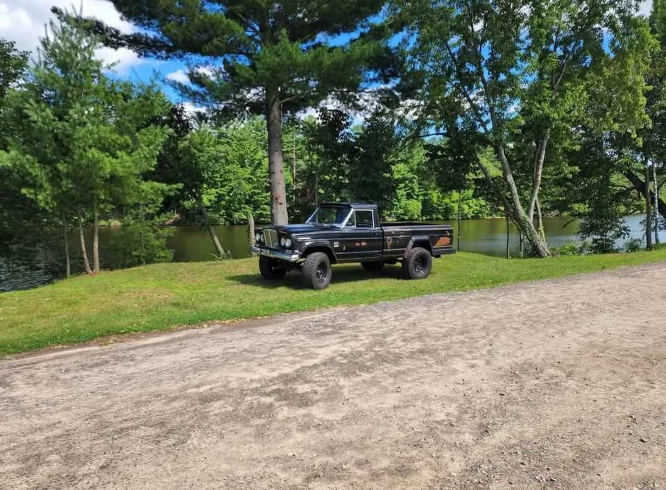 1968 Jeep SJ Gladiator - Image 2 of 8