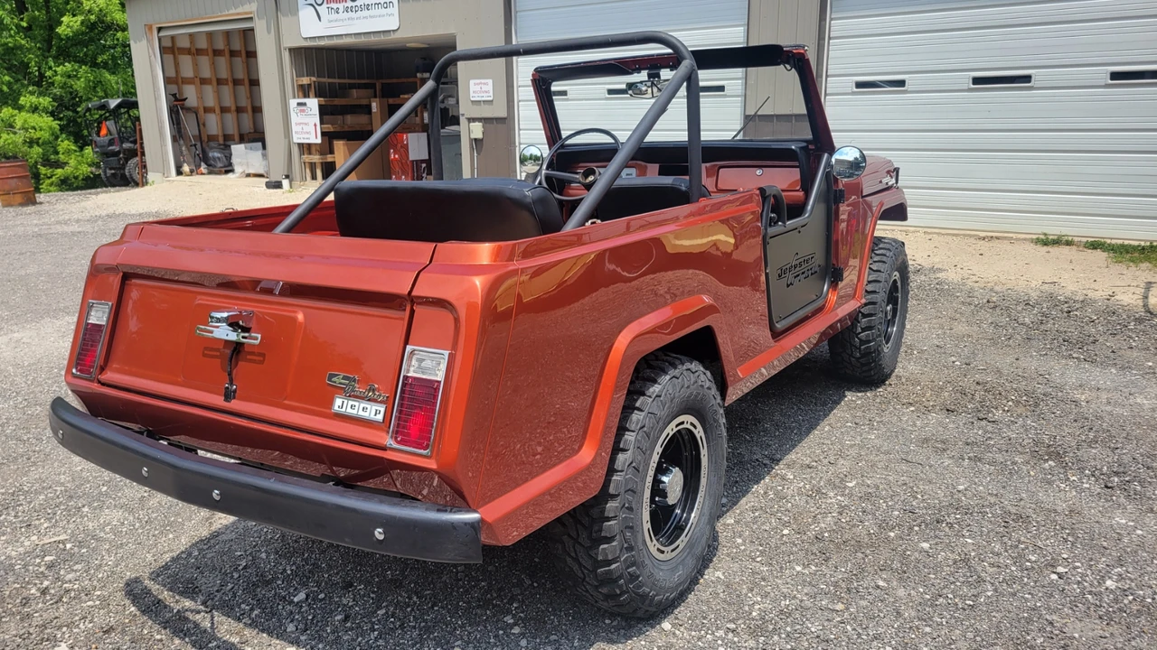 1968 Jeep Jeepster Commando - Image 11 of 31