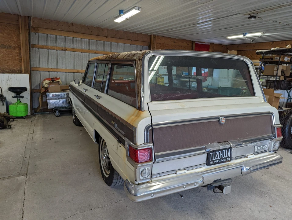 1968 Jeep SJ Wagoneer - Image 10 of 31