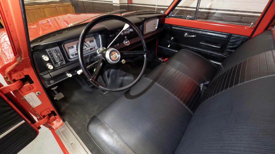 1968 Jeep SJ Wagoneer - Image 14 of 25