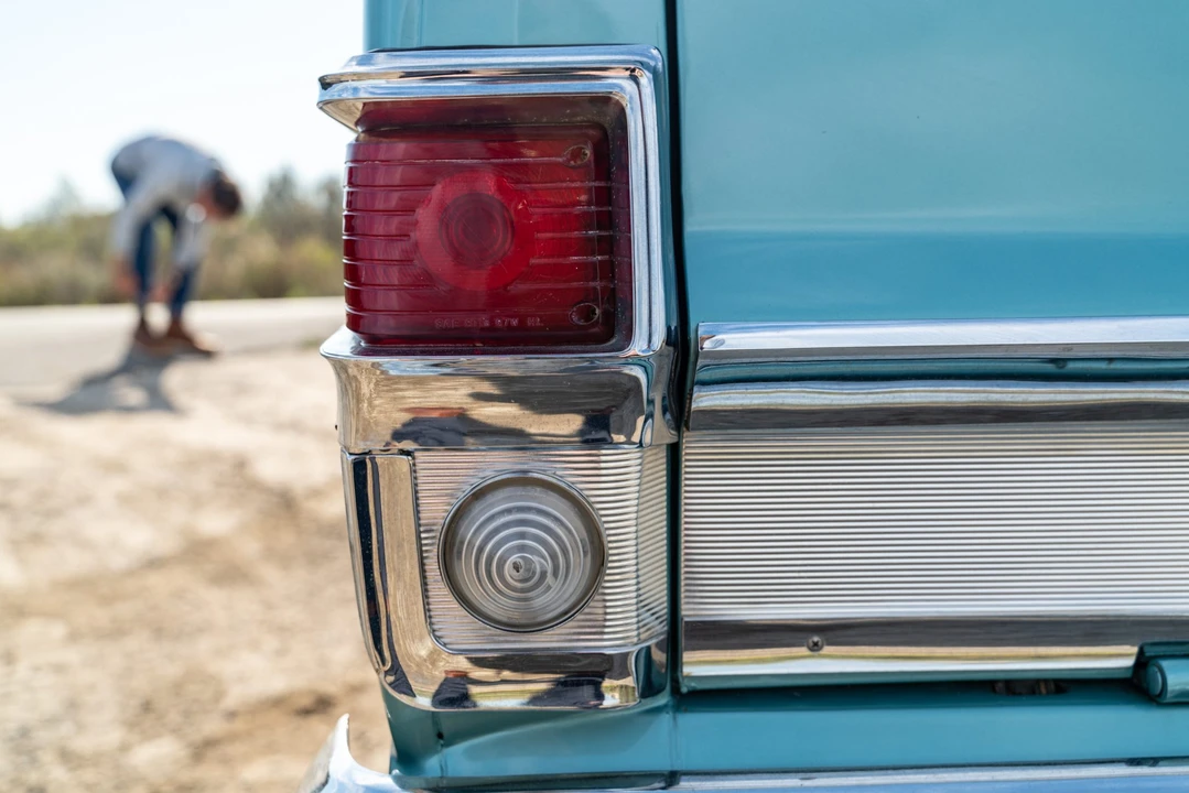 1968 Jeep SJ Wagoneer - Image 17 of 31