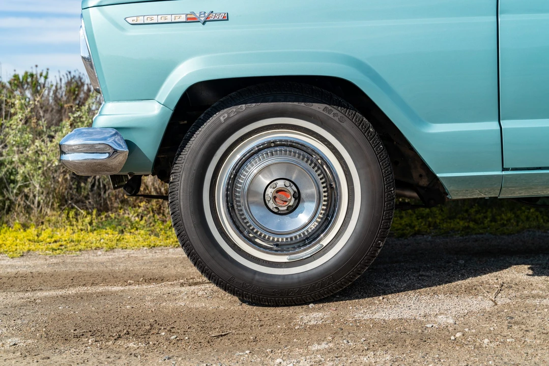 1968 Jeep SJ Wagoneer - Image 25 of 31