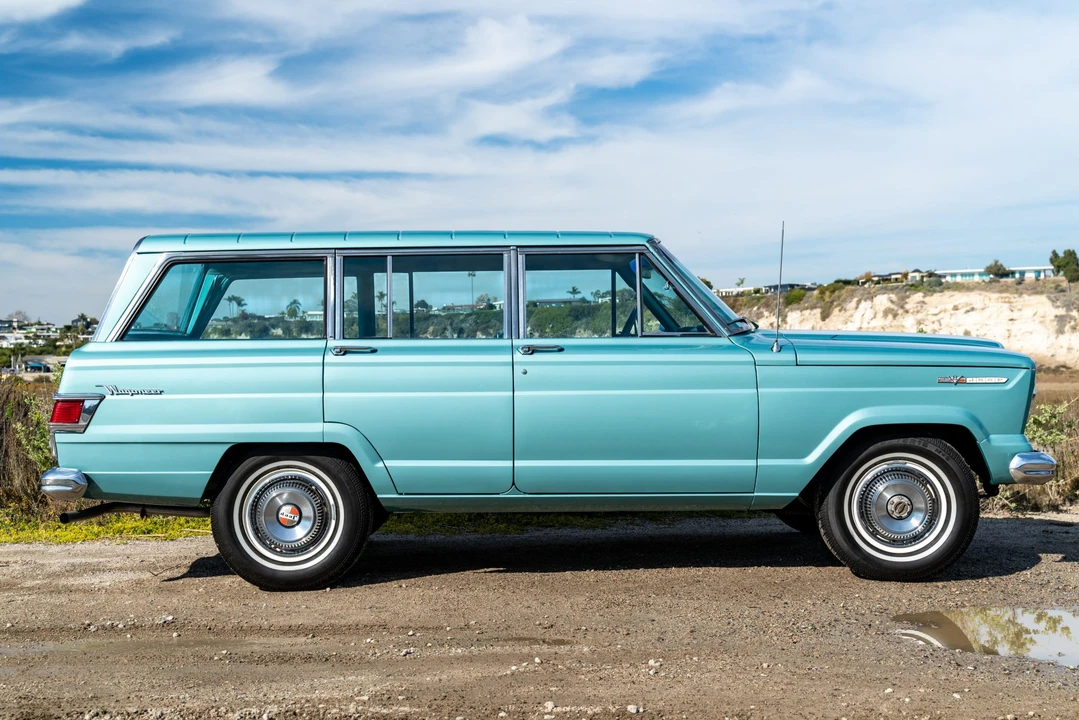 1968 Jeep SJ Wagoneer - Image 4 of 31
