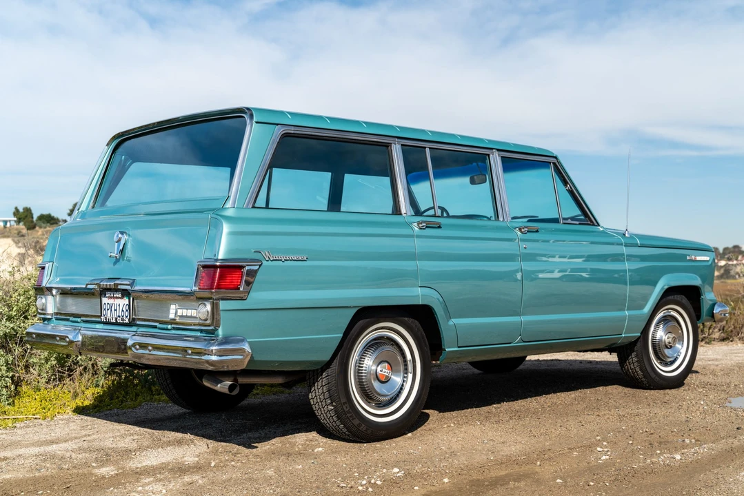 1968 Jeep SJ Wagoneer - Image 5 of 31