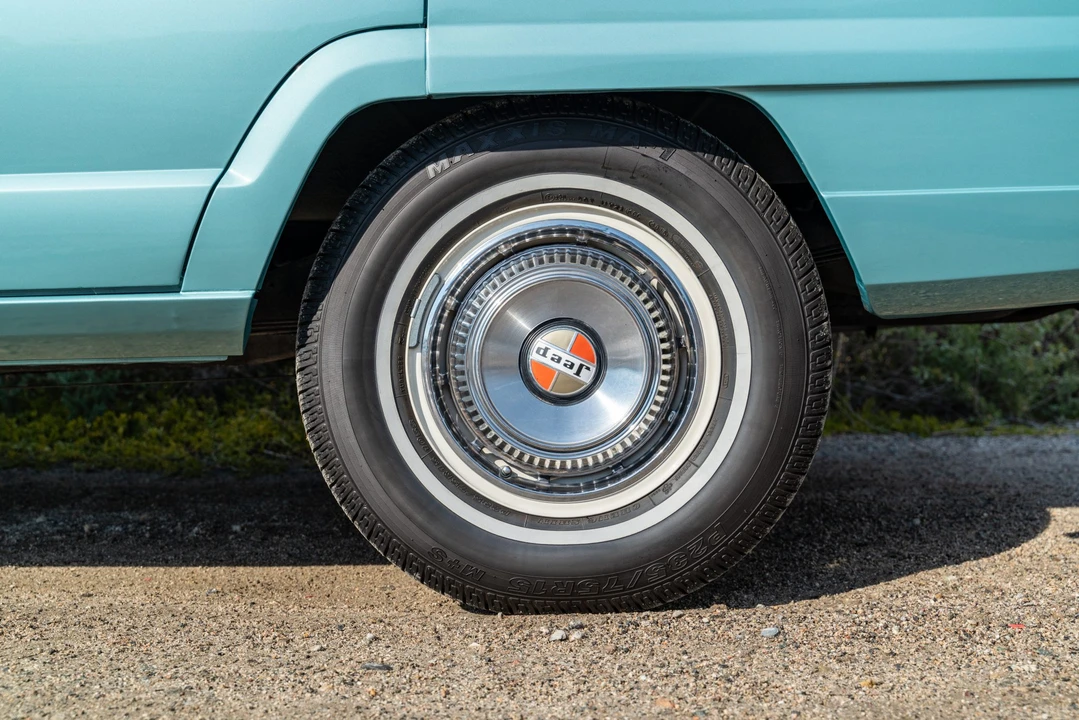 1968 Jeep SJ Wagoneer - Image 28 of 31