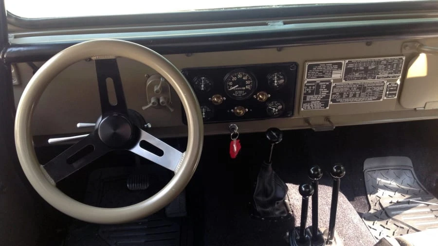 1968 Jeep SJ Gladiator - Image 4 of 8