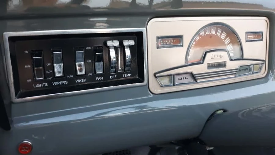 1968 Kaiser - Image 6 of 11