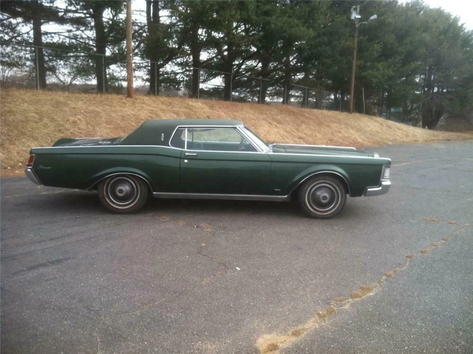 1968 Lincoln Continental Mark III - Image 2 of 2