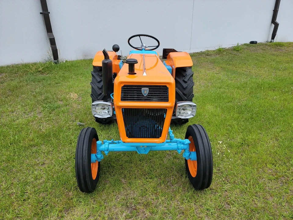 1968 Lamborghini Tractors - Image 2 of 6