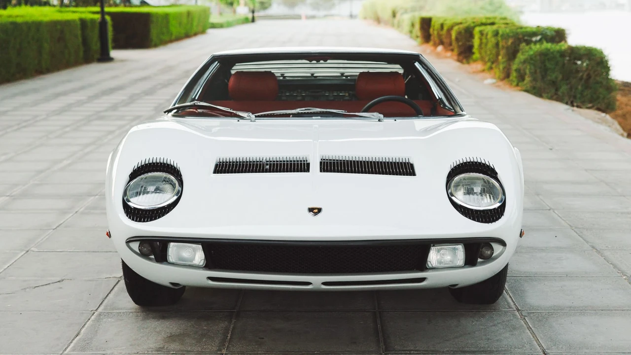 1968 Lamborghini Miura P400 - Image 5 of 31