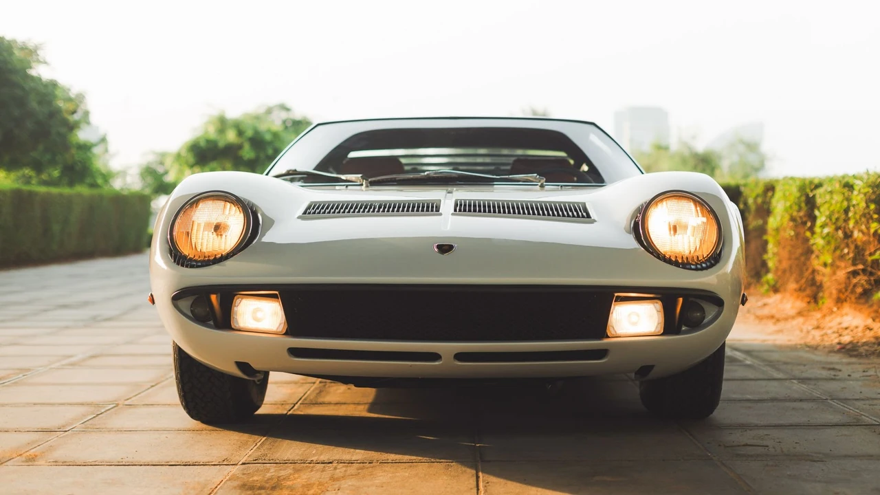 1968 Lamborghini Miura P400 - Image 21 of 31