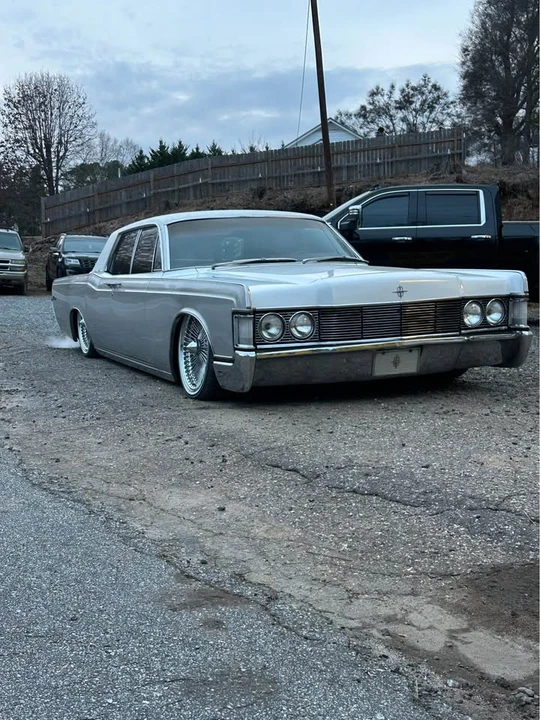 1968 Lincoln Continental 4th Gen - Image 16 of 19