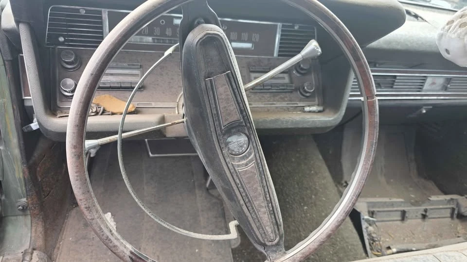1968 Lincoln Continental 4th Gen - Image 9 of 13