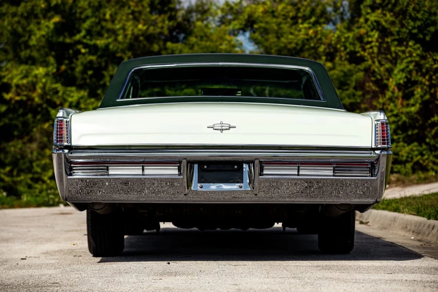 1968 Lincoln Continental 4th Gen - Image 11 of 12